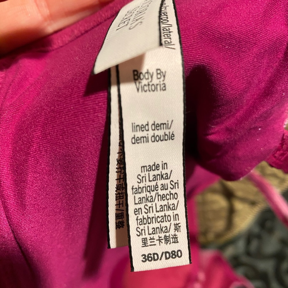 VICTORIA’S SECRET 🩷 Fuchsia velvet crop top bra - Picture 4 of 6